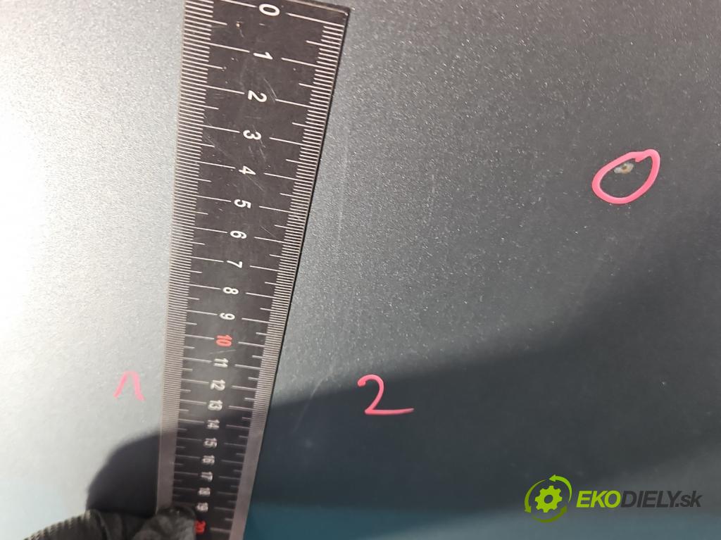 Vw Passat B8 2014 - 1.4 tsi 125 hp manual 92 kW 1395 cm3 4- kapota přední