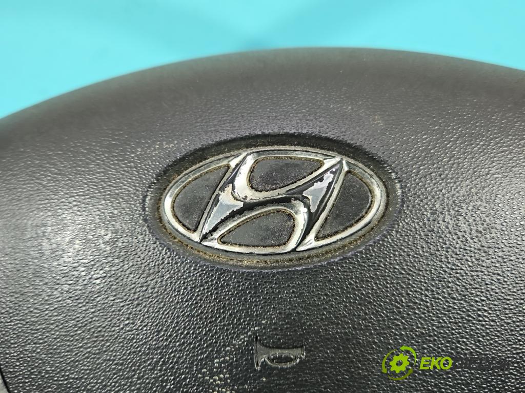 Hyundai I30 I 2007-2012 1.6 crdi 115 hp manual 84.6 kW 1582 cm3 5- volant  (Volant)