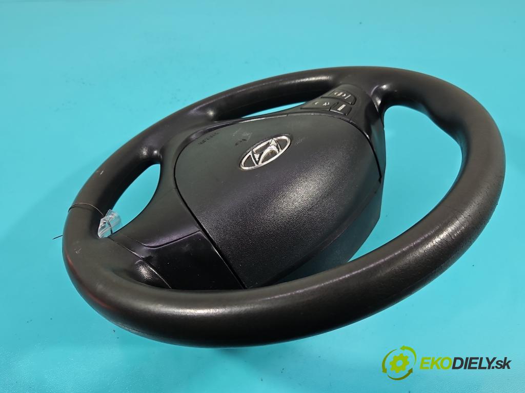 Hyundai I30 I 2007-2012 1.6 crdi 115 hp manual 84.6 kW 1582 cm3 5- volant  (Volant)