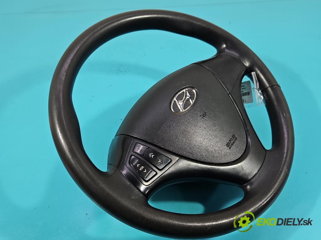 Hyundai I30 I 2007-2012 1.6 crdi 115 hp manual 84.6 kW 1582 cm3 5- volant  (Volant)