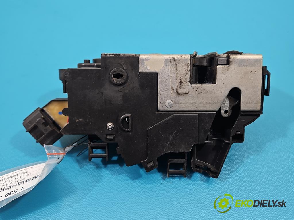Fiat Croma II 2005-2010 1.9 jtd 120 HP manual 88 kW 1910 cm3 5- zámok zadné ľavý 51780207