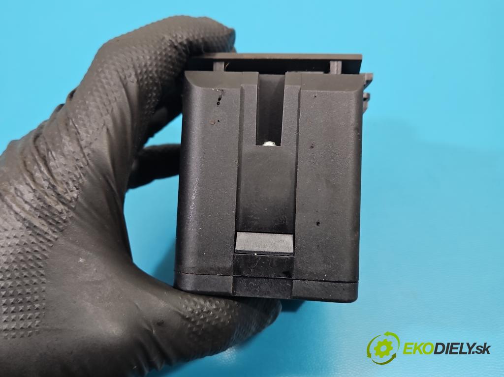 Fiat Croma II 2005-2010 1.9 jtd 120 HP manual 88 kW 1910 cm3 5- Spínačka 7354312800 (Spínacia skrinka)