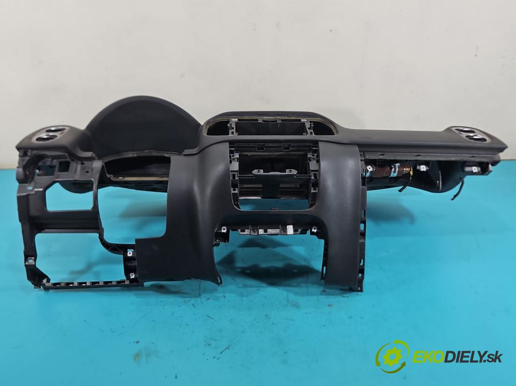 Vw Tiguan I 2007-2016 2.0 TDI 140 hp automatic 103 kW 1968 cm3 5- kokpit,přistrojova deska