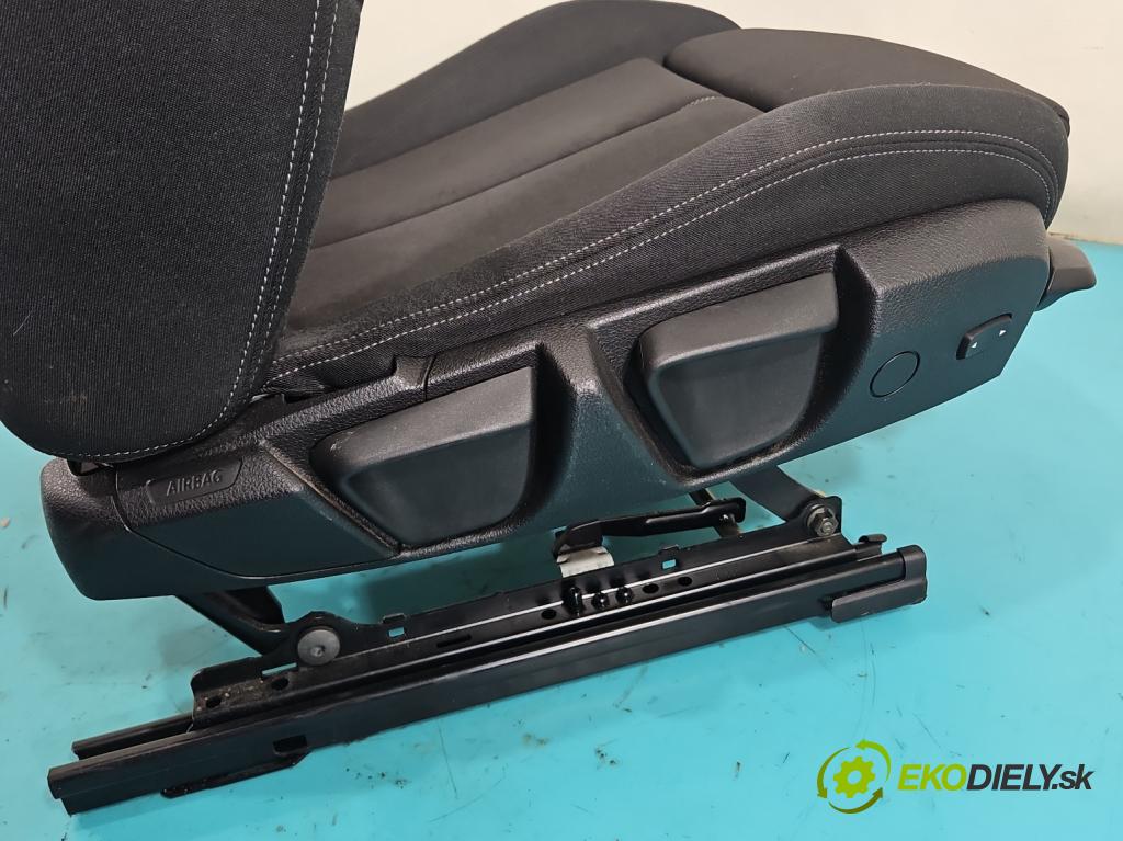 Bmw 3 F30 2011-2018 2.0d 184hp manual 135 kW 1995 cm3 5- Sedačka pravý  (Sedadlo)