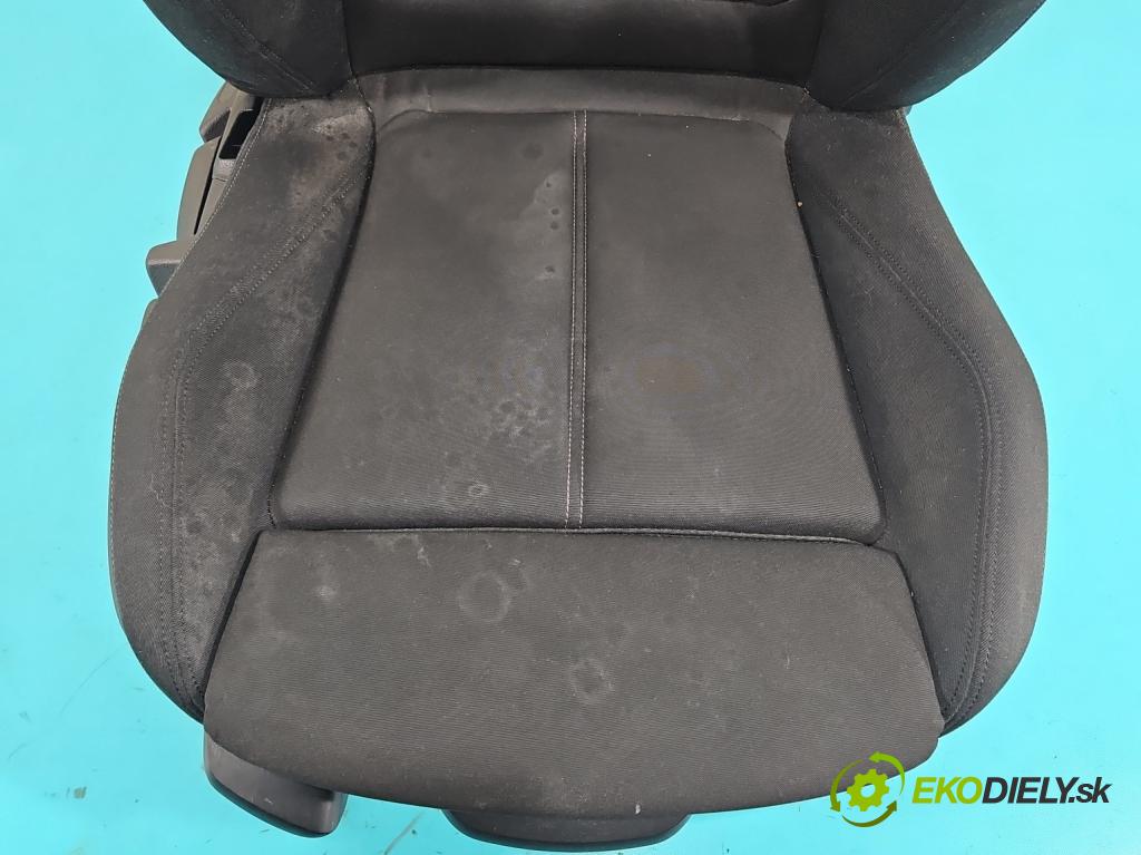 Bmw 3 F30 2011-2018 2.0d 184hp manual 135 kW 1995 cm3 5- Sedačka pravý  (Sedadlo)