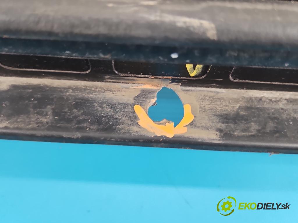 Hyundai I30 I 2007-2012 1.6 crdi 115 HP manual 84.6 kW 1582 cm3 5- torpédo 86151-2L00 (Torpédo (plast pod čelným sklom))