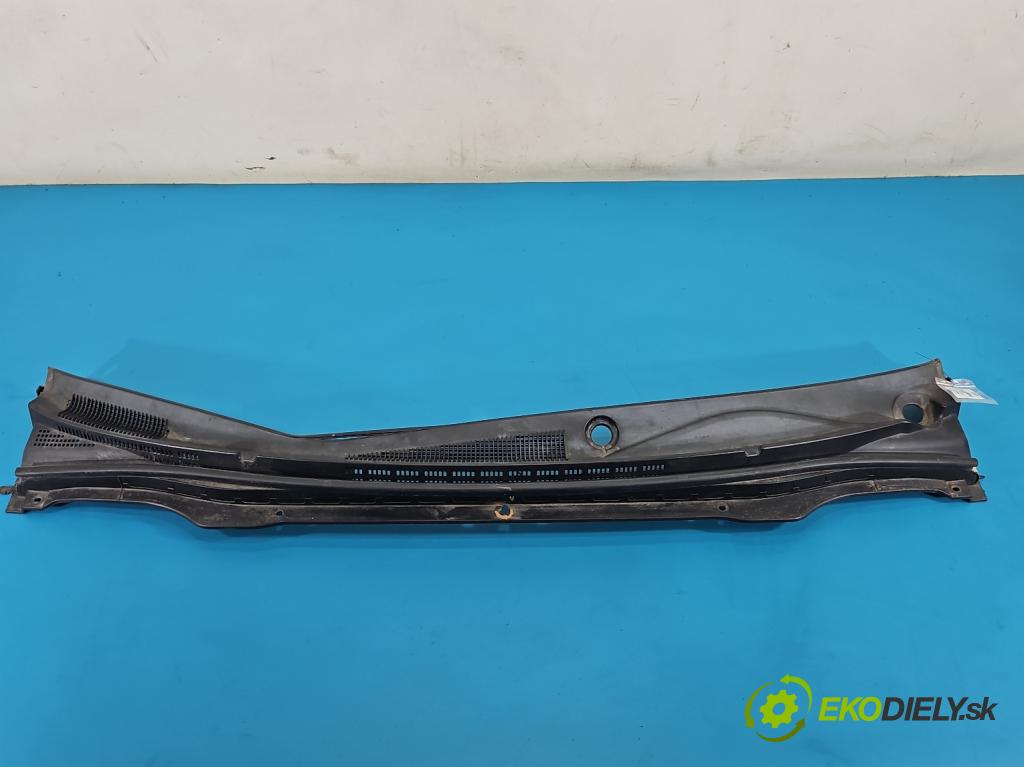 Hyundai I30 I 2007-2012 1.6 crdi 115 HP manual 84.6 kW 1582 cm3 5- torpédo 86151-2L00 (Torpédo (plast pod čelným sklom))