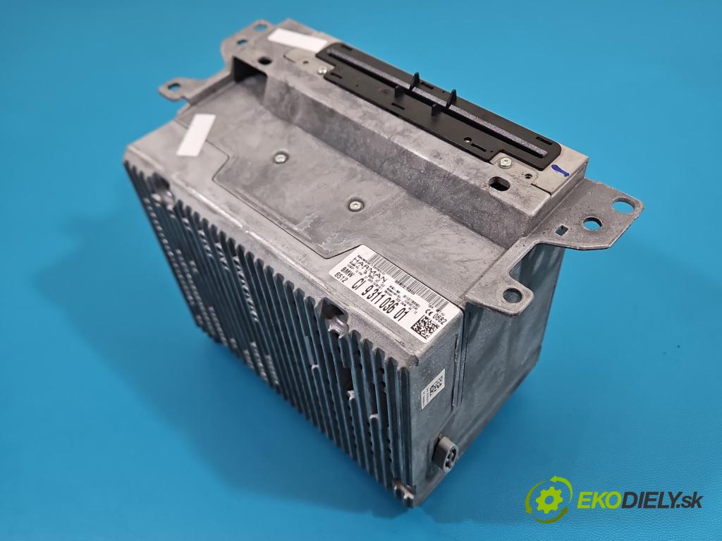 Bmw 3 F30 2011-2018 2.0d 184 hp manual 135 kW 1995 cm3 5- Navigace: čtečka 9311036