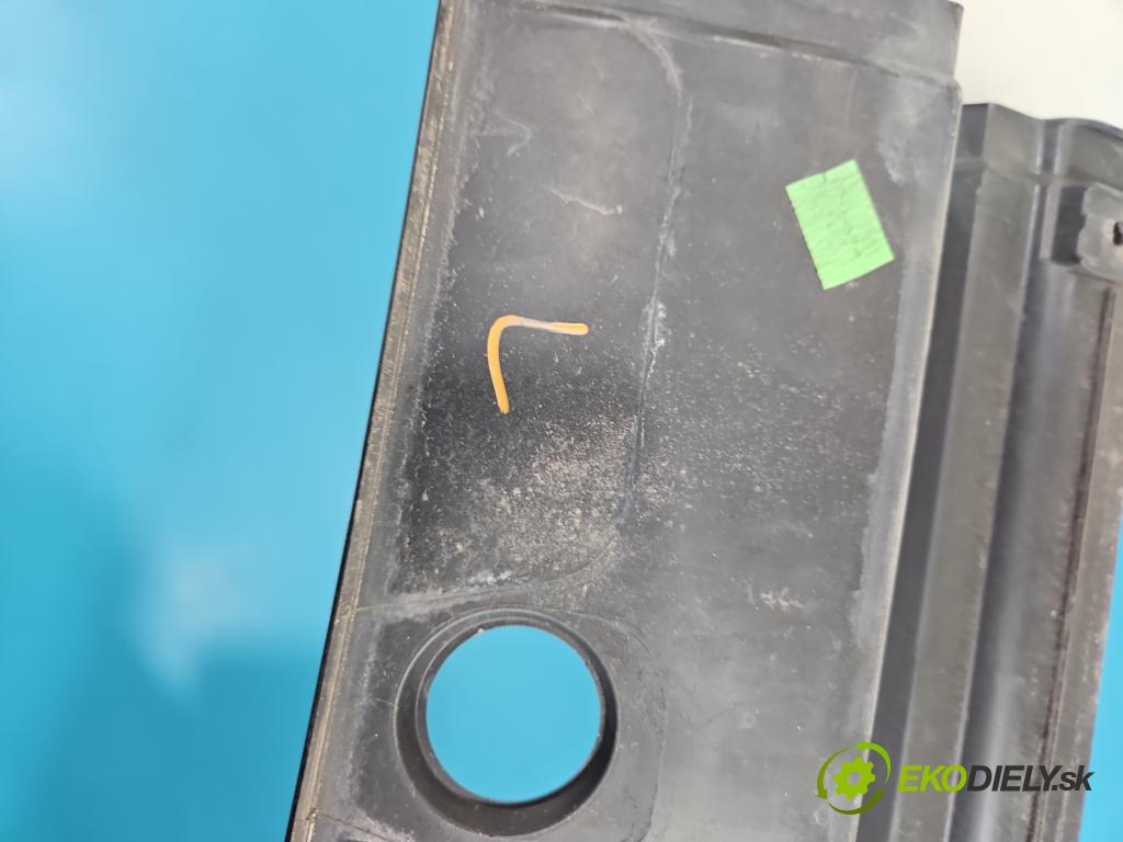 Vw Passat B8 2014 - 1.4 tsi 125 HP manual 92 kW 1395 cm3 4- torpédo 3G1819403D (Torpédo (plast pod čelným sklom))