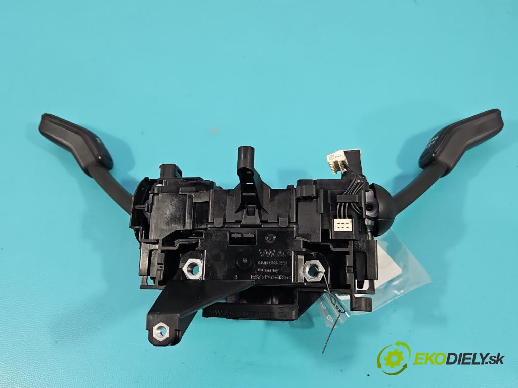 Vw Passat B8 2014 - 1.4 tsi 125 HP manual 92 kW 1395 cm3 4- prepínač komplex: 5Q0953521AF (Prepínacie páčky pod volantom)
