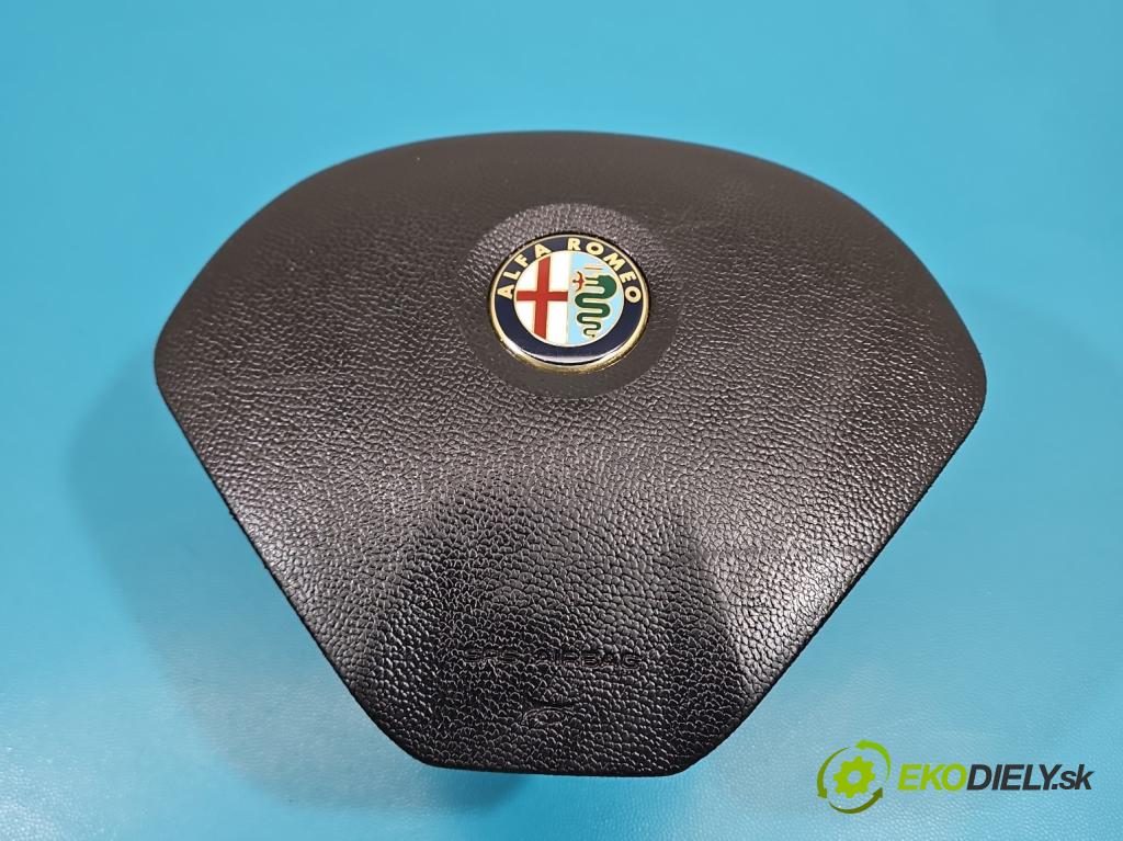 Alfa romeo Giulietta 1.4 T 170 HP manual 125 kW 1368 cm3 5- airbag vzduch: Řidiči: 1560915200 (Airbag)