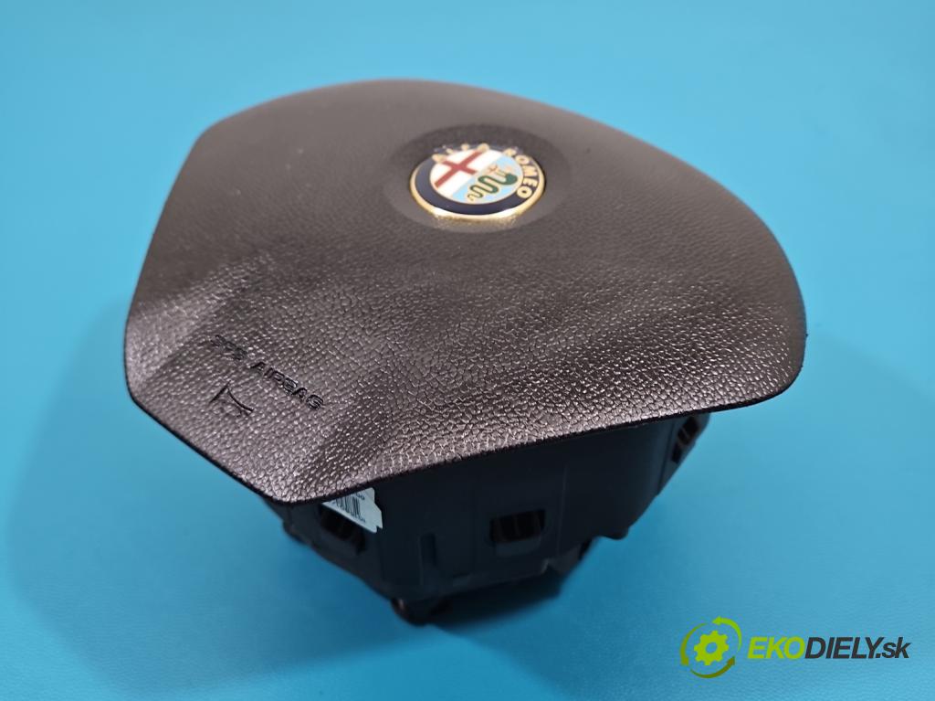 Alfa romeo Giulietta 1.4 T 170 HP manual 125 kW 1368 cm3 5- airbag vzduch: Řidiči: 1560915200 (Airbag)