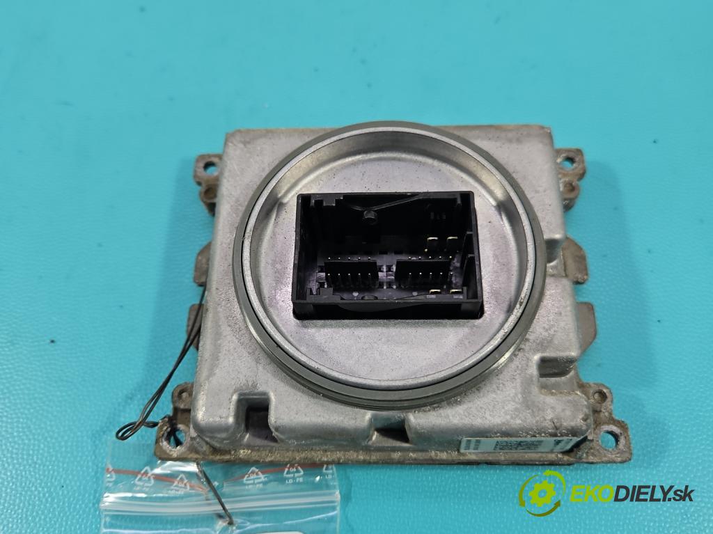 Vw Passat B8 2014 - 1.4 tsi 125 HP manual 92 kW 1395 cm3 4- střídač: xenon 7PP941571AC (Riadiaca jednotka xenónu)