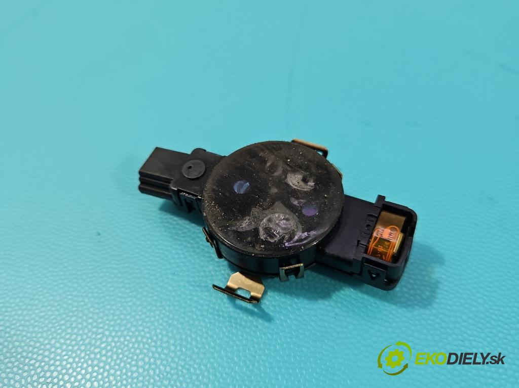 Vw Passat B8 2014 - 1.4 tsi 125 HP manual 92 kW 1395 cm3 4- snímač déšť: 5Q0955547B (Snímač dažďa)