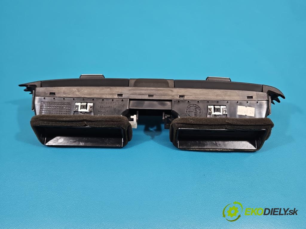 Alfa romeo Giulietta 1.4 T 170 HP manual 125 kW 1368 cm3 5- Mřížka: kúrenia stredová 1560883810 (Mriežka kúrenia (fukár))