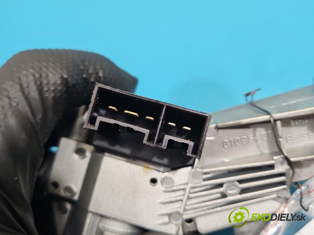 Alfa romeo Giulietta 1.4 T 170 HP manual 125 kW 1368 cm3 5- Spínačka 505194180B365 (Spínacia skrinka)