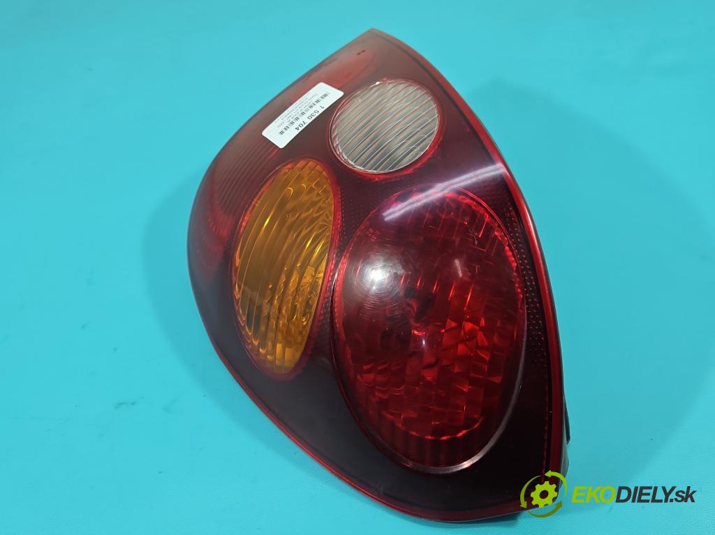 Toyota Corolla E11 1997-2002 1.4 vvti 97KM manual 71 kW 1398 cm3 3- svetlo / reflektor zadné pravé  (Kľučka dverí ostatné)