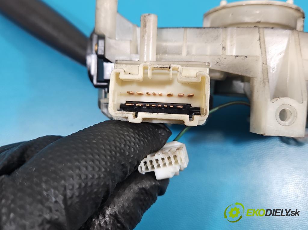 Toyota Corolla E11 1997-2002 1.4 vvti 97KM manual 71 kW 1398 cm3 3- prepínač komplex: 84310-1E680 (Prepínacie páčky pod volantom)