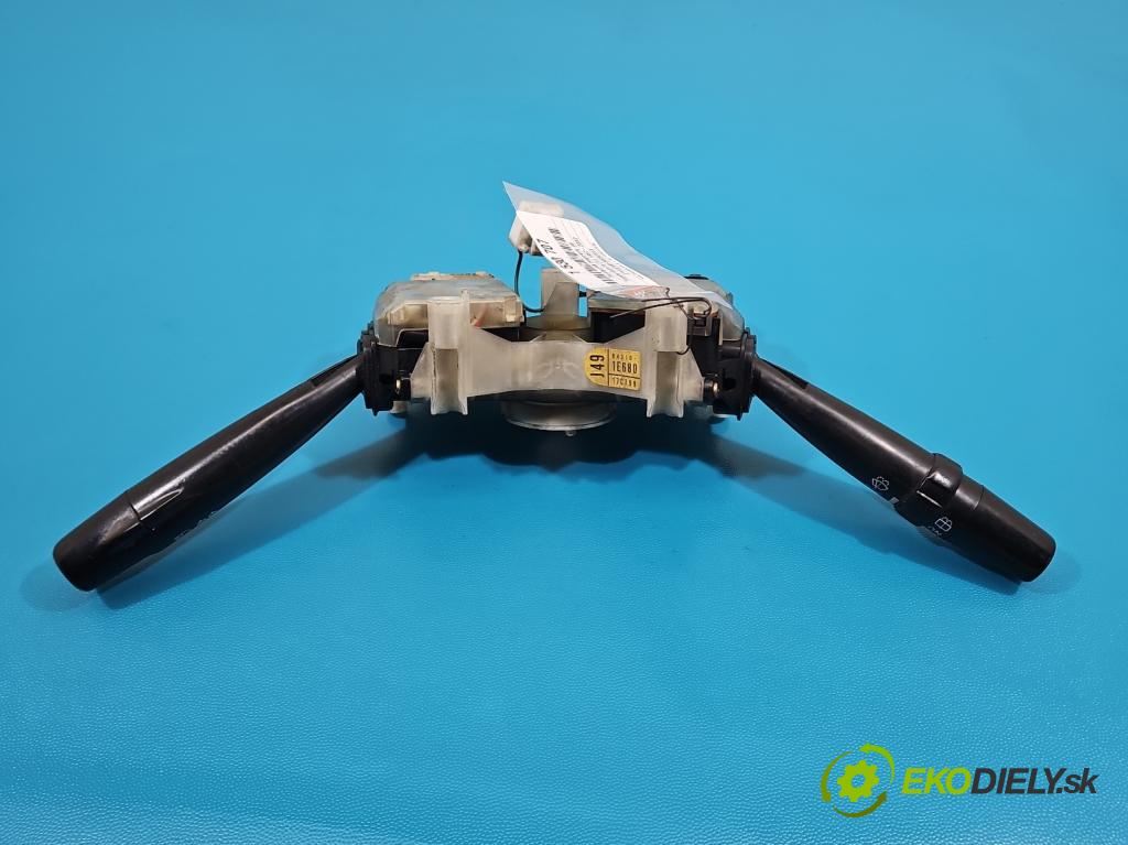 Toyota Corolla E11 1997-2002 1.4 vvti 97KM manual 71 kW 1398 cm3 3- prepínač komplex: 84310-1E680 (Prepínacie páčky pod volantom)