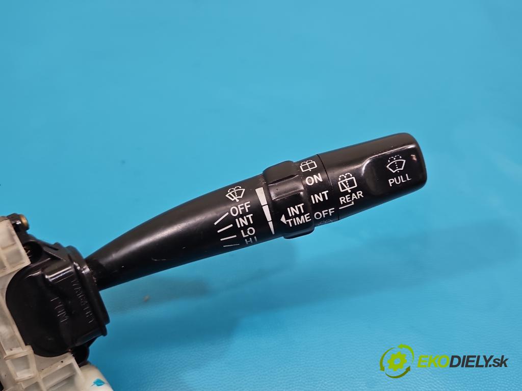 Toyota Corolla E11 1997-2002 1.4 vvti 97KM manual 71 kW 1398 cm3 3- prepínač komplex: 84310-1E680 (Prepínacie páčky pod volantom)