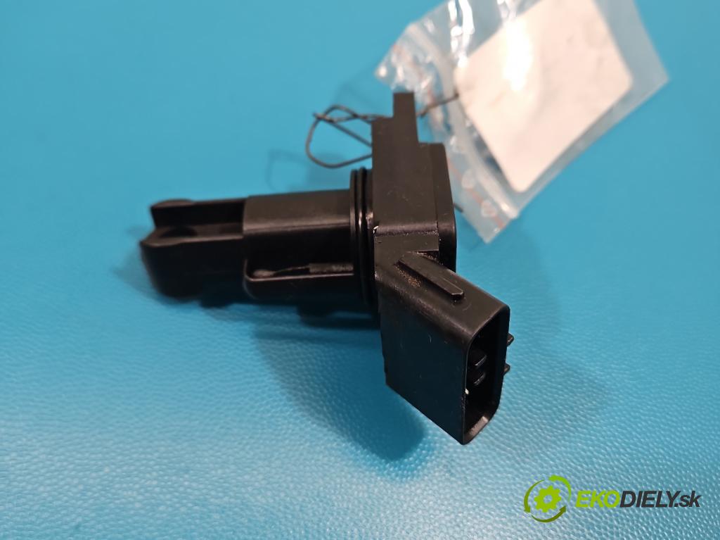 Toyota Corolla E11 1997-2002 1.4 vvti 97KM manual 71 kW 1398 cm3 3- průtokoměr: 22204-15010 (Váha vzduchu)