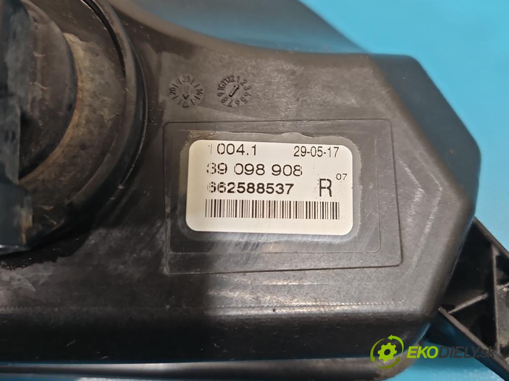 Opel Astra V  2015-2022 1.4 T 125 HP manual 92 kW 1399 cm3 5- Halogen pravý 39098908 (Kľučka dverí ostatné)