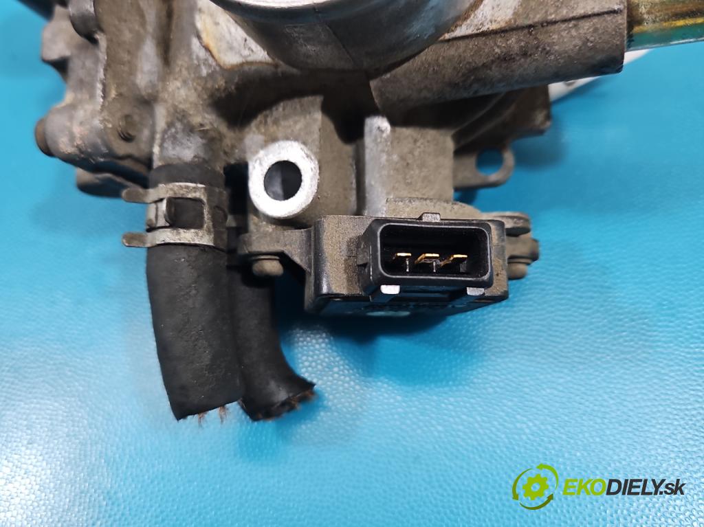 Toyota Corolla E11 1997-2002 1.4 vvti 97KM manual 71 kW 1398 cm3 3- klapka 22270-22050 (Škrtiaca klapka)