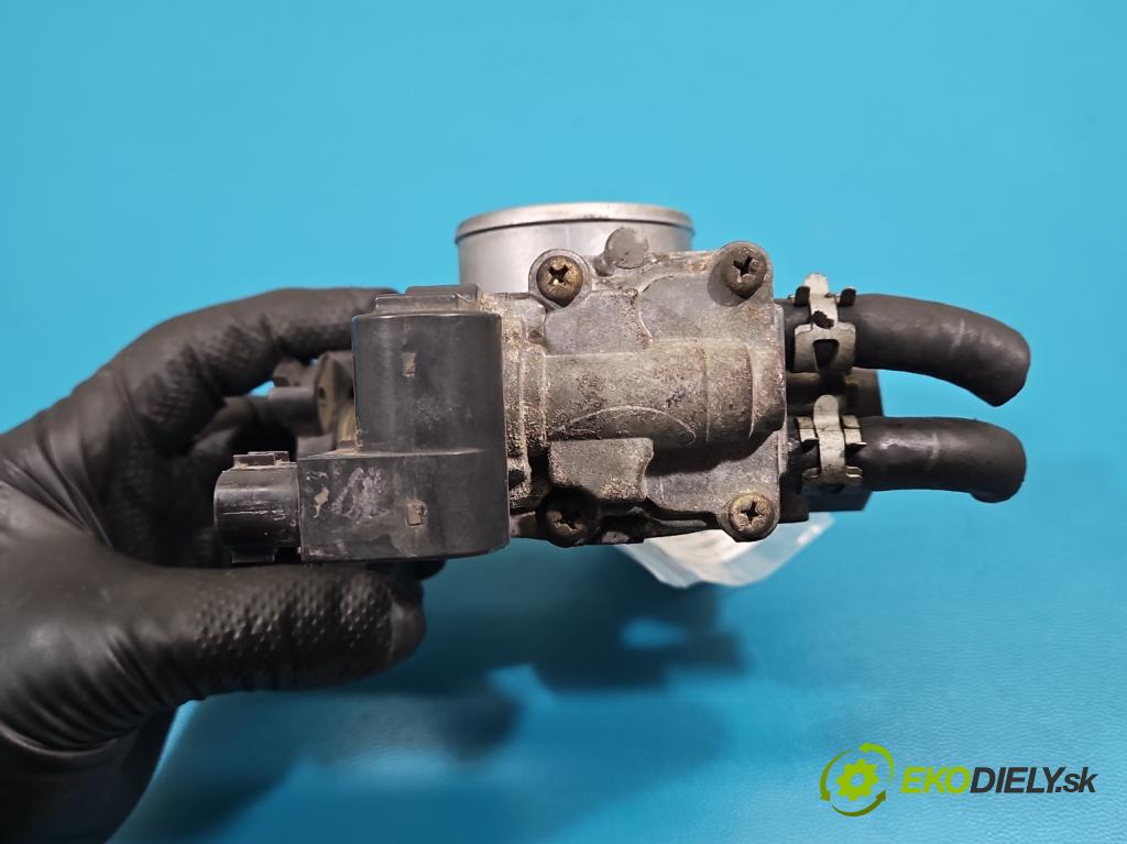 Toyota Corolla E11 1997-2002 1.4 vvti 97KM manual 71 kW 1398 cm3 3- klapka 22270-22050 (Škrtiaca klapka)