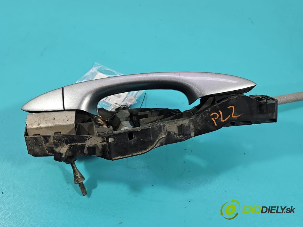 Vw Passat B8 2014 - 1.4 tsi 125 HP manual 92 kW 1395 cm3 4- rukoväť predné ľavé mimo: 517837811H (Kľučka dverí vonkajšia predná ľavá)