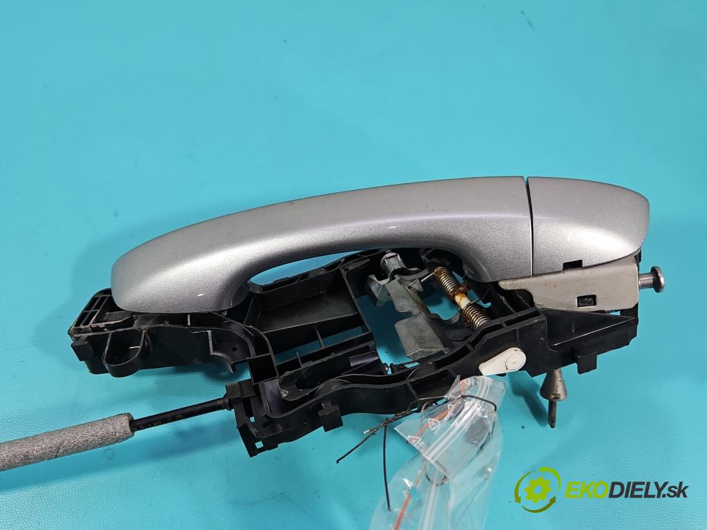 Vw Passat B8 2014 - 1.4 tsi 125 HP manual 92 kW 1395 cm3 4- rukoväť predné ľavé mimo: 517837811H (Kľučka dverí vonkajšia predná ľavá)