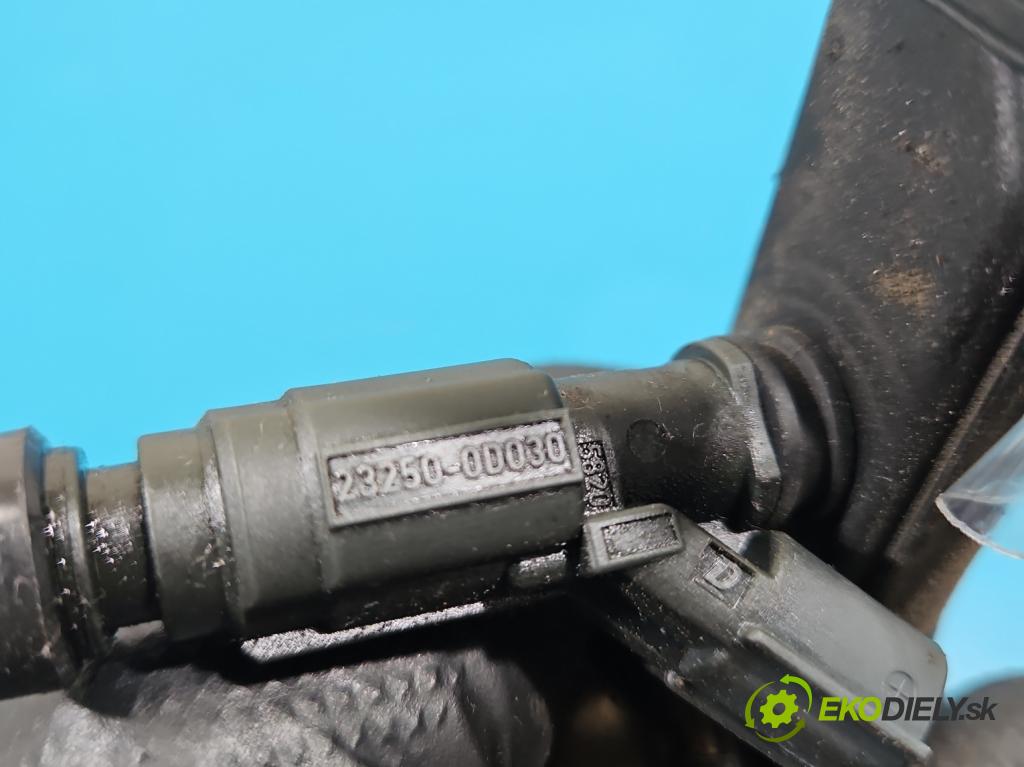 Toyota Corolla E11 1997-2002 1.4 vvti 97KM manual 71 kW 1398 cm3 3- vstrek 23250-0D030 (Vstrekovač paliva)