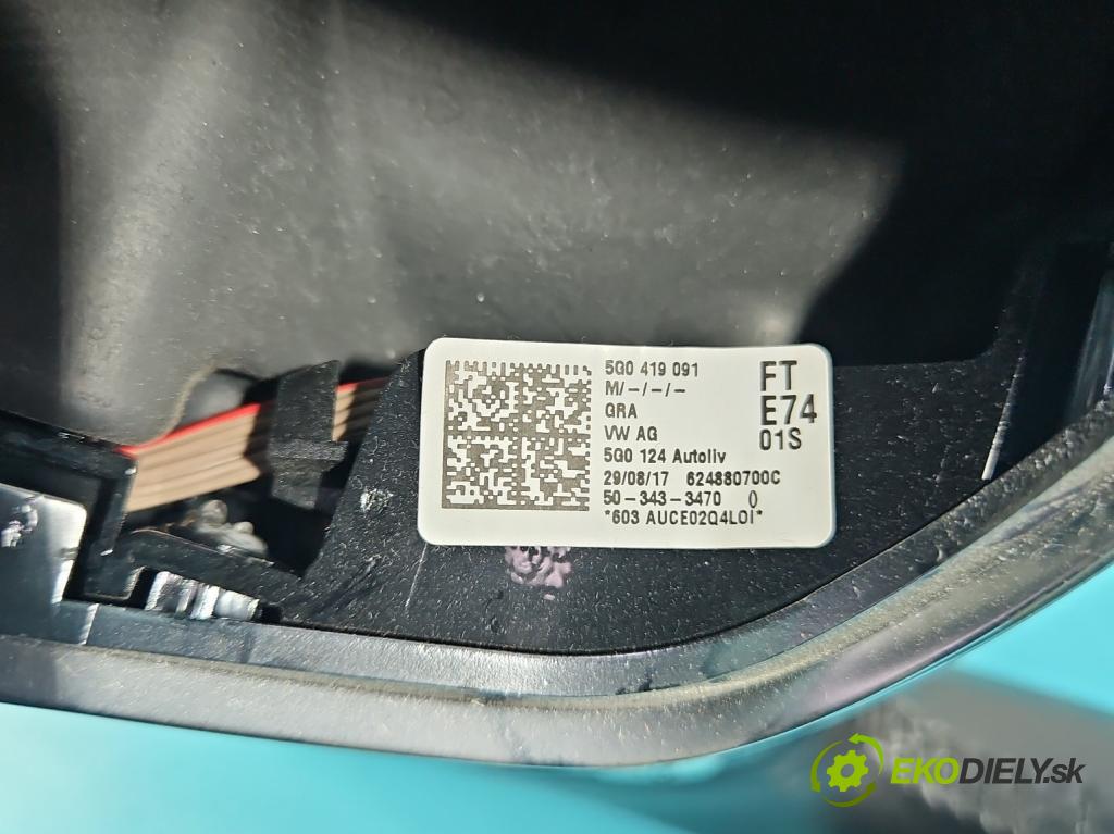 Vw Passat B8 2014 - 1.4 tsi 125 HP manual 92 kW 1395 cm3 4- volant 5G0419091FT (Volant)