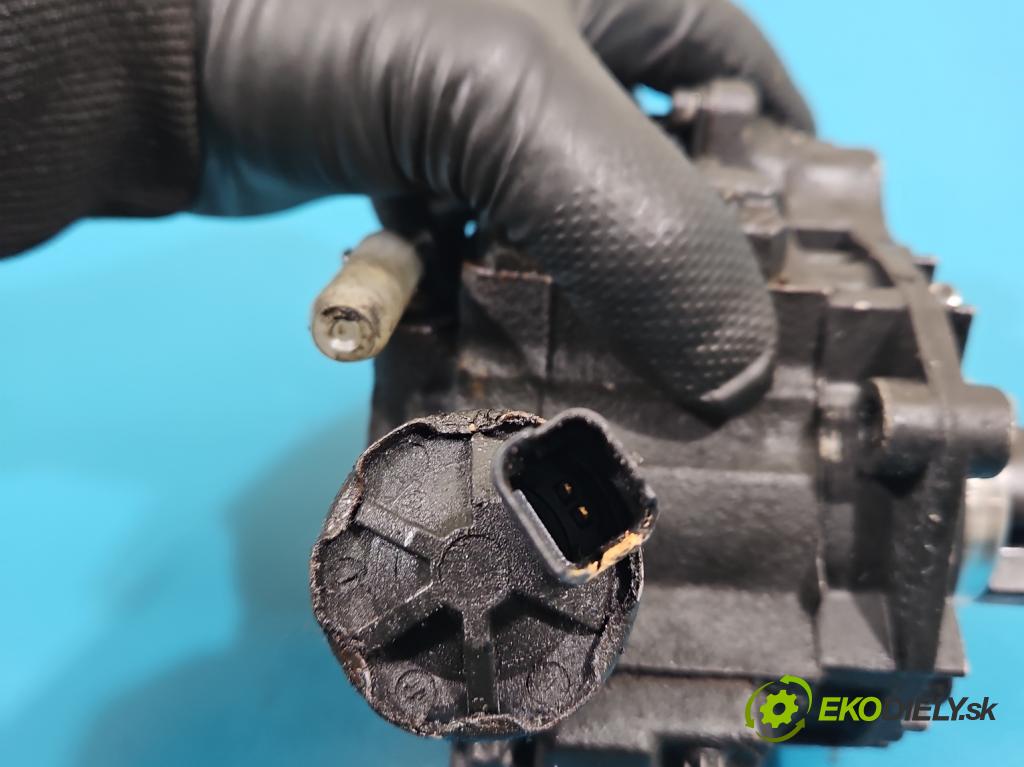 Volvo V50 2.0d 136 HP manual 100 kW 1997 cm3 5- čerpadlo vstrekovacia 9654615580 (Vstrekovacie čerpadlo)