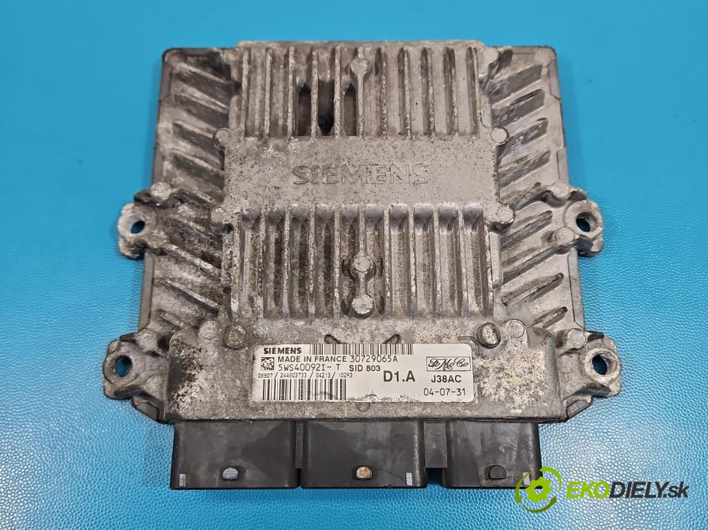 Volvo V50 2.0d 136 HP manual 100 kW 1997 cm3 5- riadiaca jednotka motora 30729065A