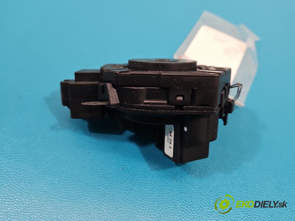 Volvo V50 2.0d 136 HP manual 100 kW 1997 cm3 5- Spínačka  (Spínacia skrinka)