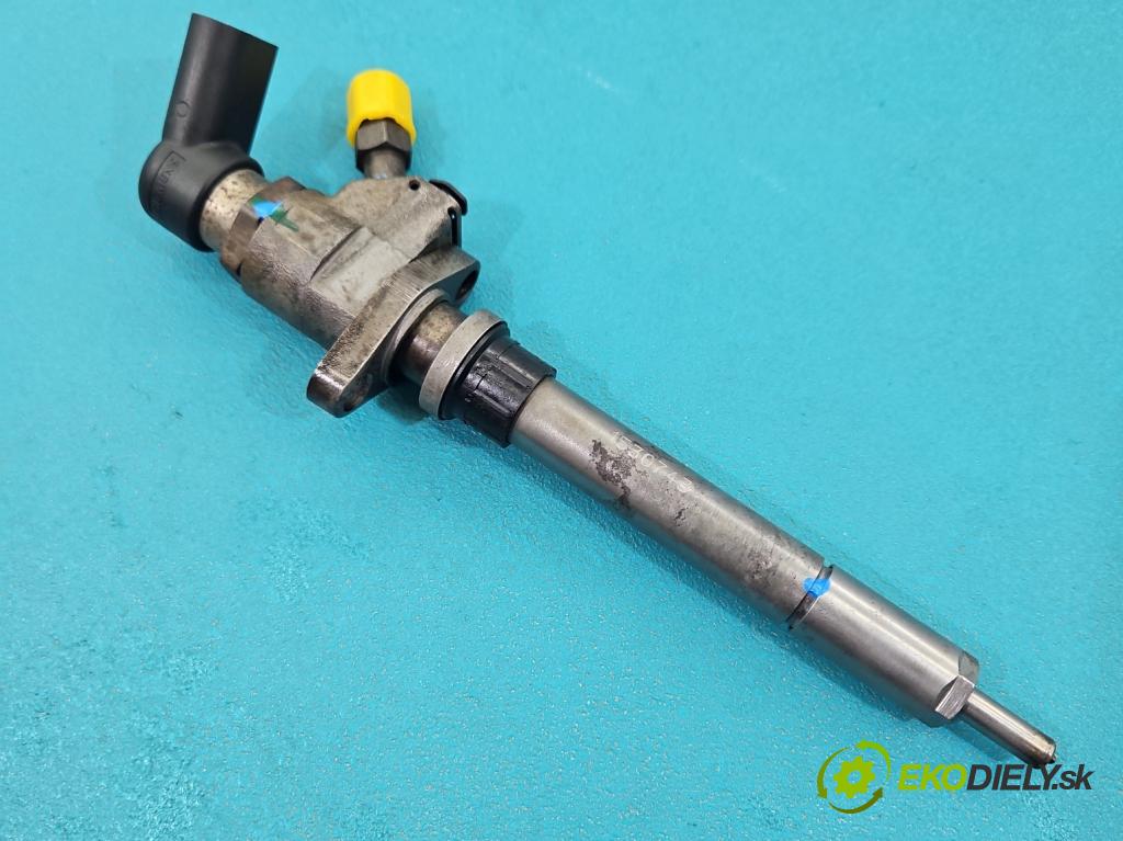 Volvo V50 2.0d 136 HP manual 100 kW 1997 cm3 5- vstrek 9657144580 (Vstrekovač paliva)