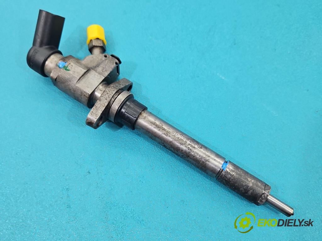 Volvo V50 2.0d 136 HP manual 100 kW 1997 cm3 5- vstrek 9657144580 (Vstrekovač paliva)