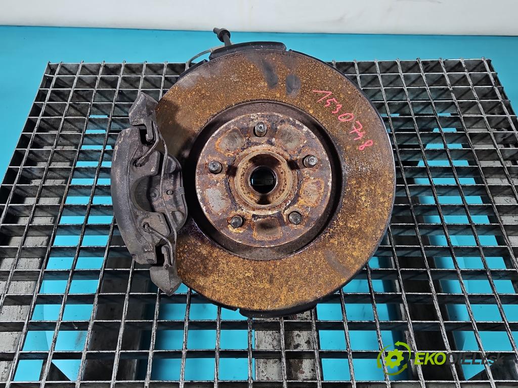 Volvo V50 2.0d 136hp manual 100 kW 1997 cm3 5- náboj levé  (Náboj kola)