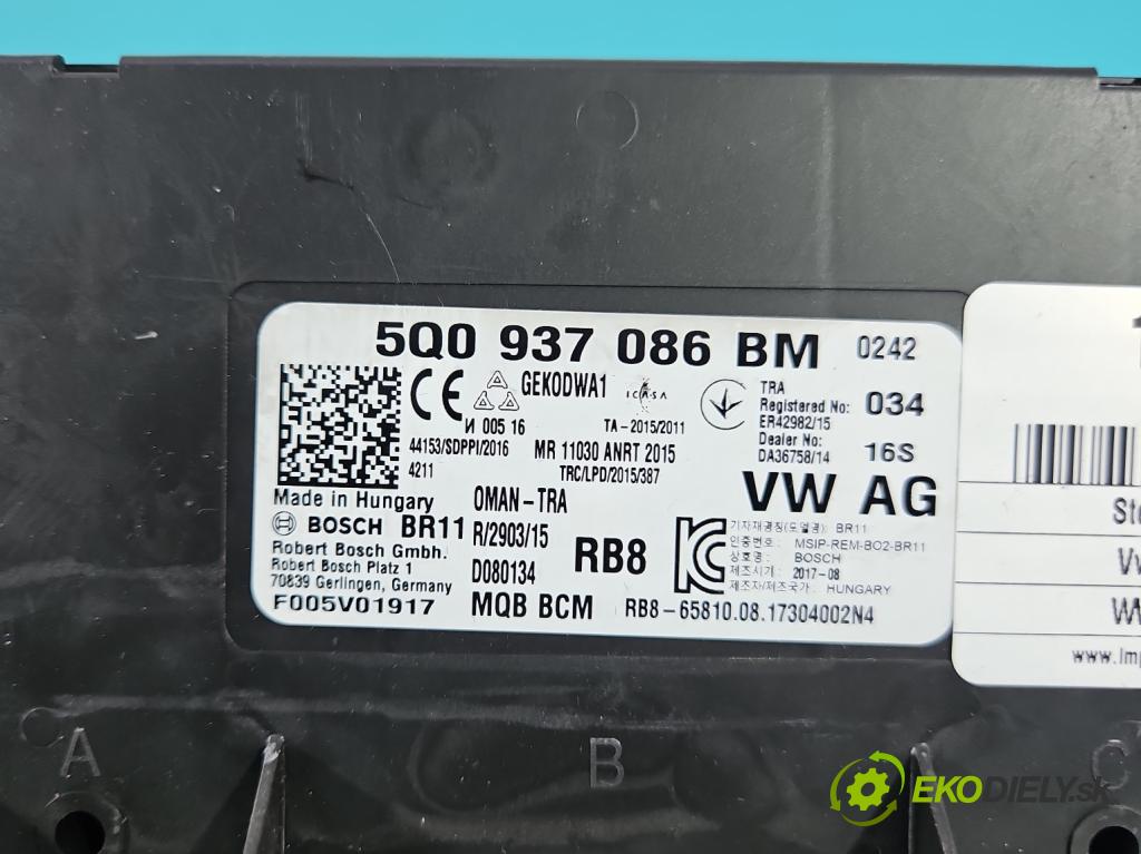 Vw Passat B8 2014 - 1.4 tsi 125 hp manual 92 kW 1395 cm3 4- řídící jednotka komfortu 5Q0937086BM