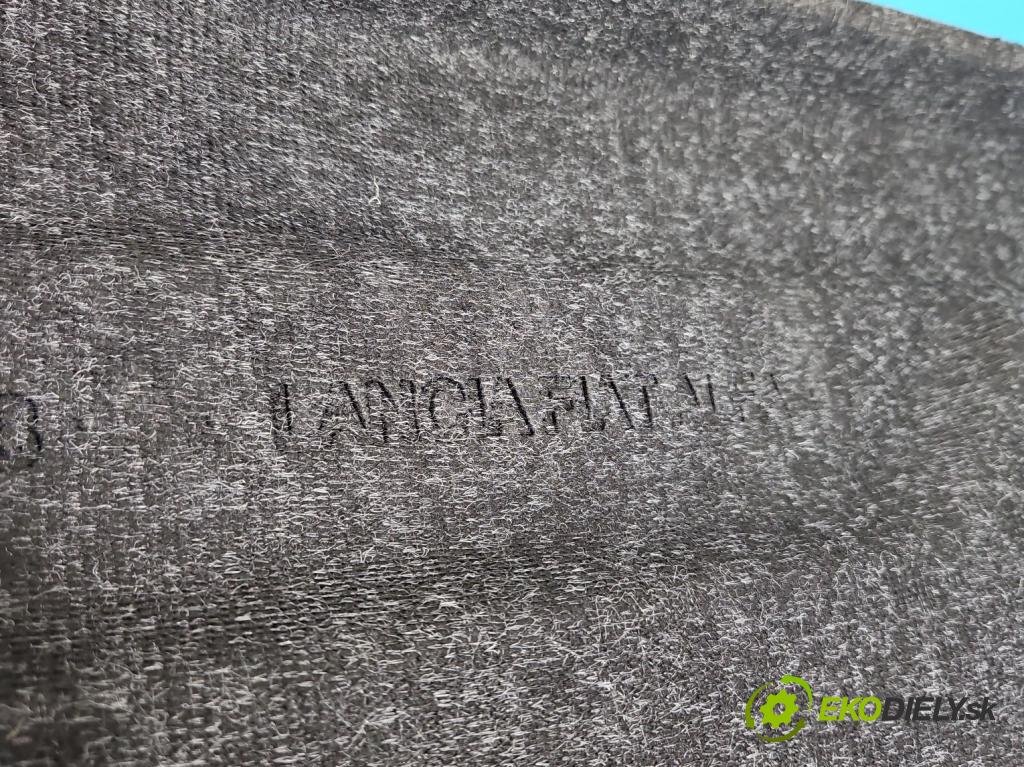 Alfa romeo Giulietta 1.4 T 170 hp manual 125 kW 1368 cm3 5- pláto zadní  (Kryt zavazadlového prostoru)