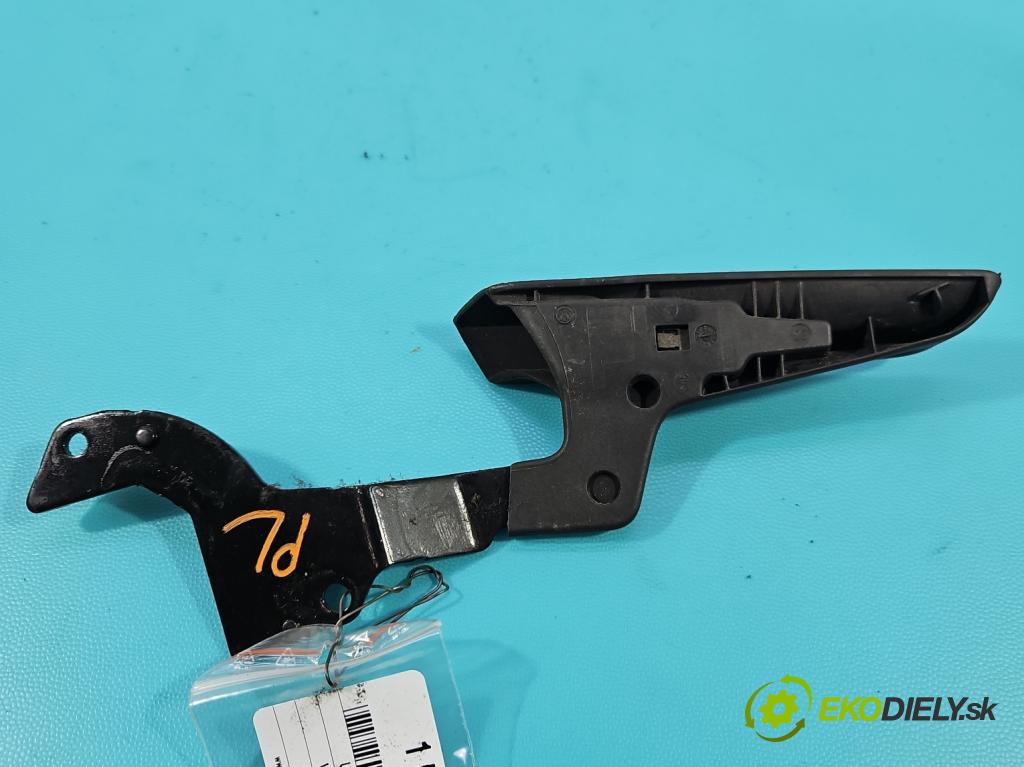 Vw Passat B8 2014 - 1.4 tsi 125 hp manual 92 kW 1395 cm3 4- Rukojeť: 5G0881091