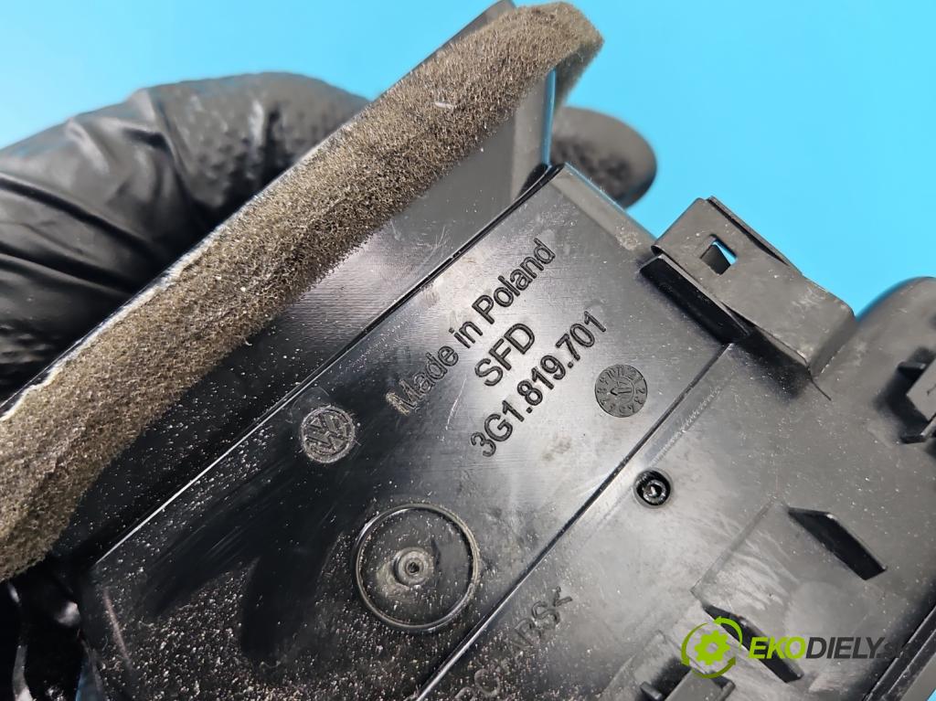 Vw Passat B8 2014 - 1.4 tsi 125 HP manual 92 kW 1395 cm3 4- Mřížka: kúrenia stredová 3G1858416 (Mriežka kúrenia (fukár))