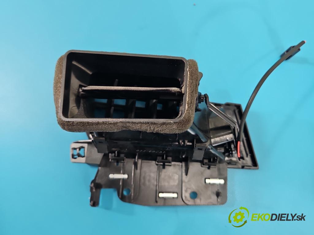 Vw Passat B8 2014 - 1.4 tsi 125 HP manual 92 kW 1395 cm3 4- Mřížka: kúrenia stredová 3G1858416 (Mriežka kúrenia (fukár))