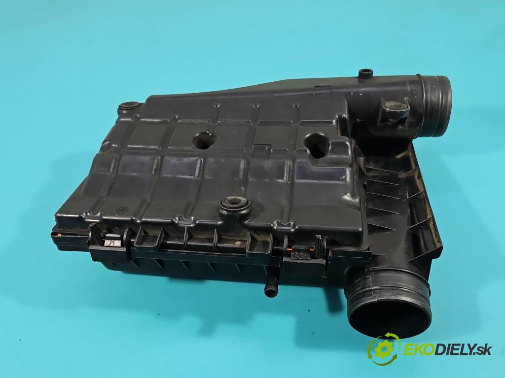 Vw Passat B8 2014 - 1.4 tsi 125 HP manual 92 kW 1395 cm3 4- obal filtra vzduchu 04E129611G (Obal vzduchového filtra)