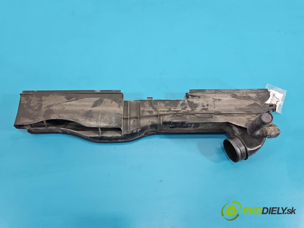 Vw Passat B8 2014 - 1.4 tsi 125 hp manual 92 kW 1395 cm3 4- Vstup: vzduchu 5Q0129254A