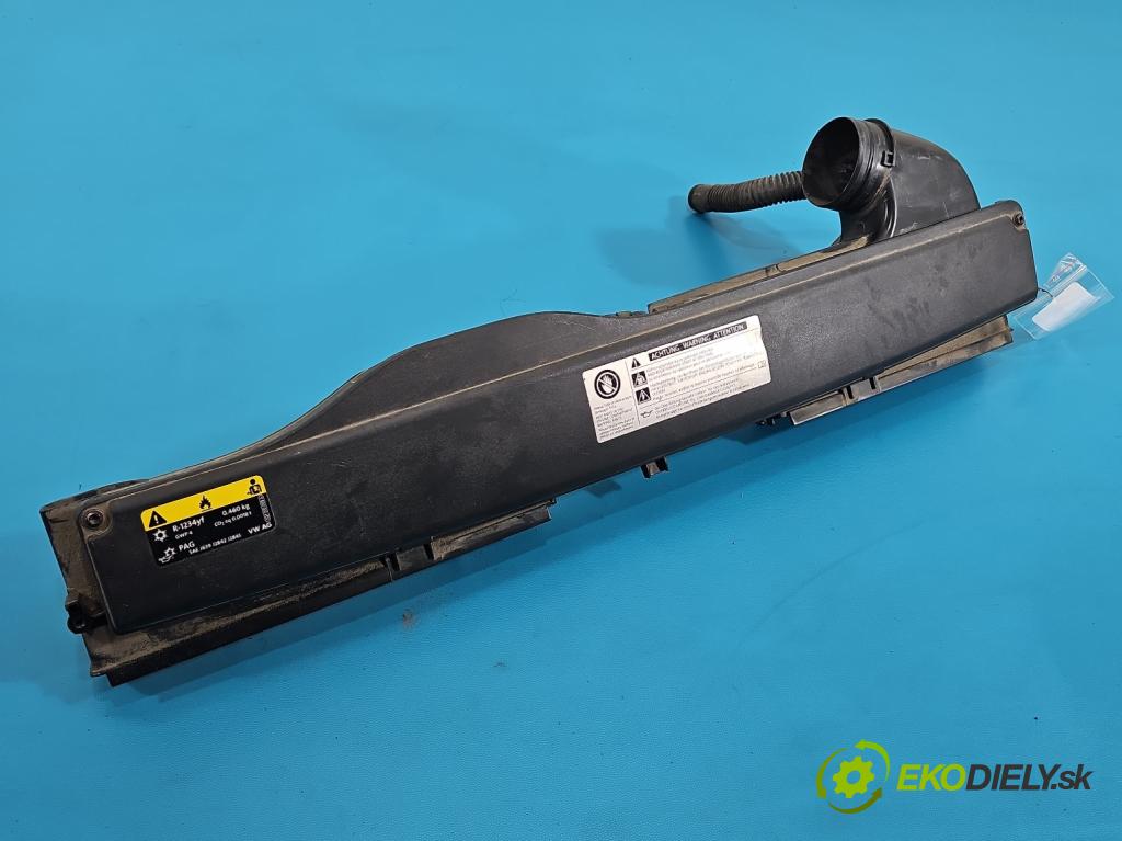 Vw Passat B8 2014 - 1.4 tsi 125 hp manual 92 kW 1395 cm3 4- Vstup: vzduchu 5Q0129254A