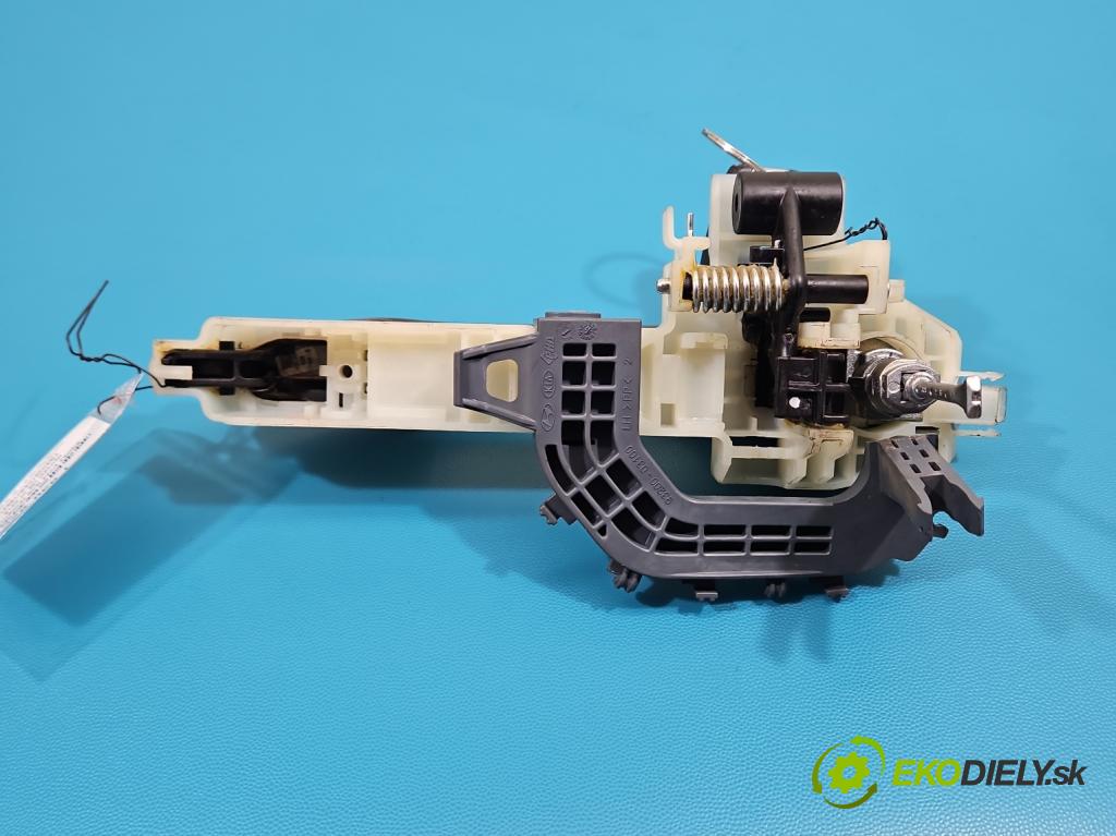 Hyundai I30 III 2016- 1.5 DPI 16V 110 HP manual 80.9 kW 1498 cm3 5- rukoväť predné ľavé mimo: 93200-03100 (Kľučka dverí vonkajšia predná ľavá)