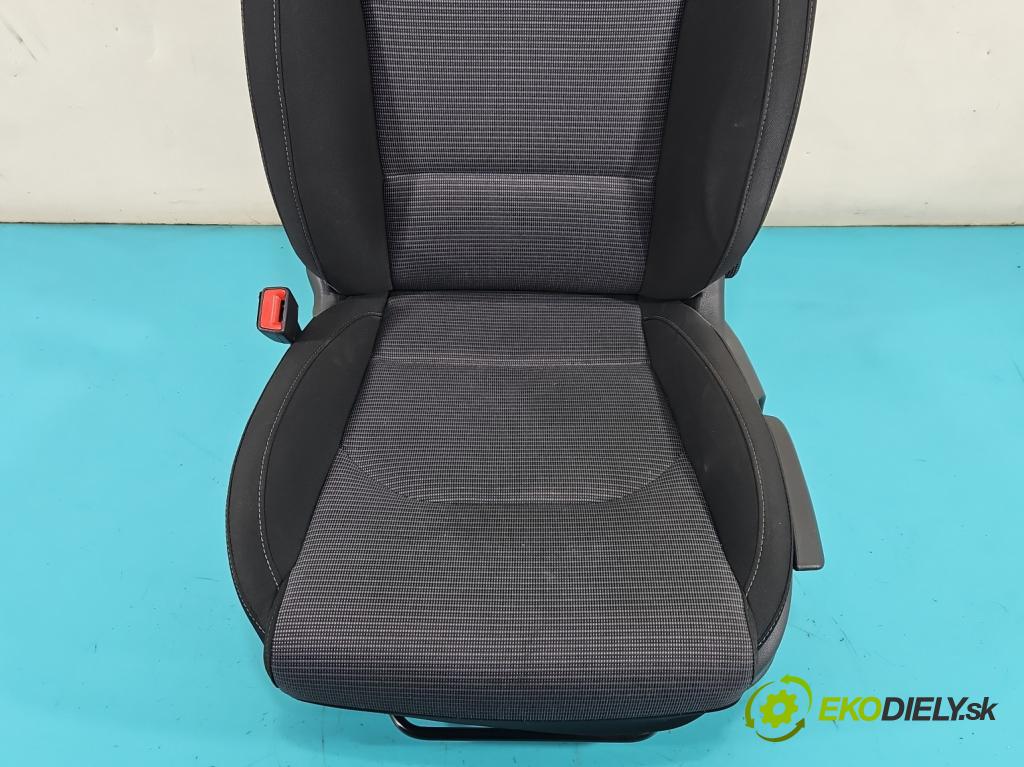 Hyundai I30 III 2016- 1.5 DPI 16V 110 HP manual 80.9 kW 1498 cm3 5- Sedačka ľavý  (Sedadlo)