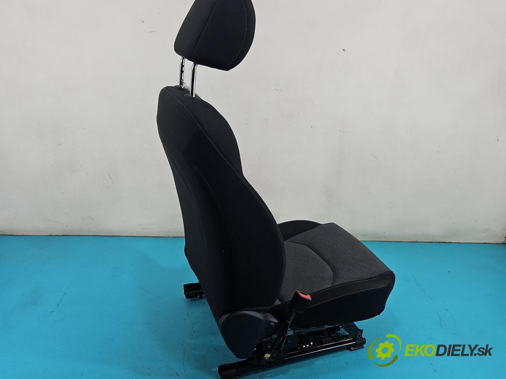 Hyundai I30 III 2016- 1.5 DPI 16V 110 HP manual 80.9 kW 1498 cm3 5- Sedačka ľavý  (Sedadlo)