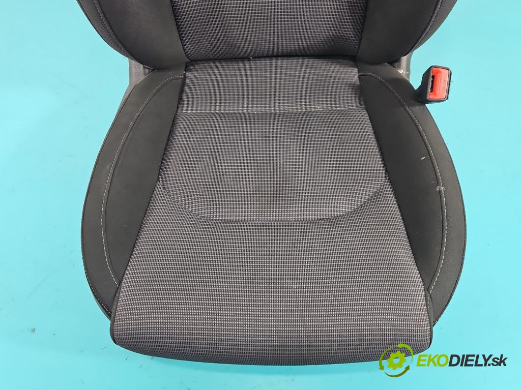 Hyundai I30 III 2016- 1.5 DPI 16V 110 HP manual 80.9 kW 1498 cm3 5- Sedačka pravý  (Sedadlo)